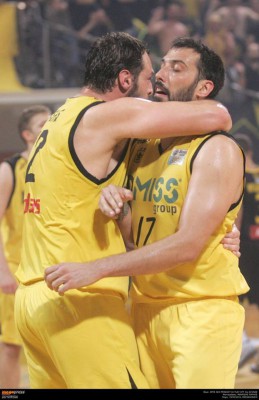 aris_aek_xarisis_simtsak_playoffs_g3