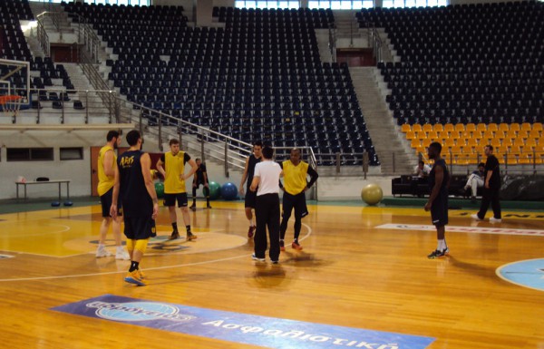 practice-aris-olympiacos11