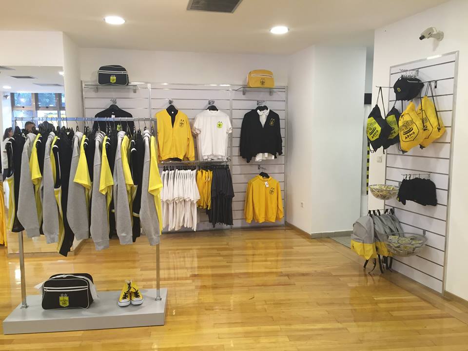 aris_legend_store2