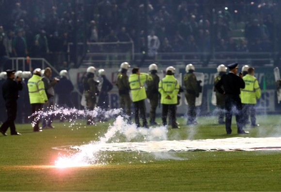 ÐÁÍÁÈÇÍÁÉÊÏÓ - ÏËÕÌÐÉÁÊÏÓ  PANATHINAIKOS - OLYMPIAKOS (SUPERLEAGUE 2015-2016)