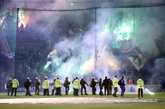 ÐÁÍÁÈÇÍÁÉÊÏÓ - ÏËÕÌÐÉÁÊÏÓ  PANATHINAIKOS - OLYMPIAKOS (SUPERLEAGUE 2015-2016)