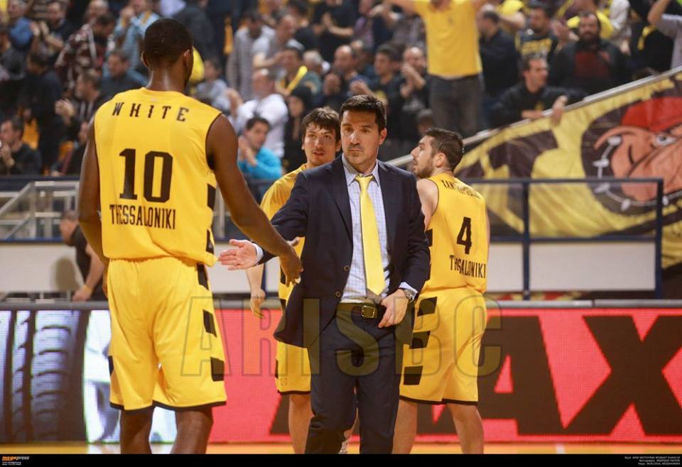 aris_neptunas_priftis_white