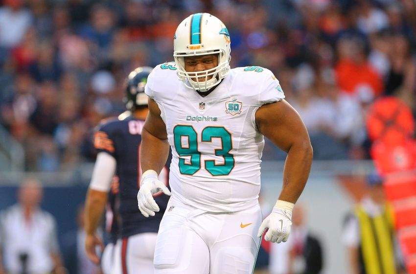 ndamukong-suh-nfl-preseason-miami-dolphins-chicago-bears-850x560