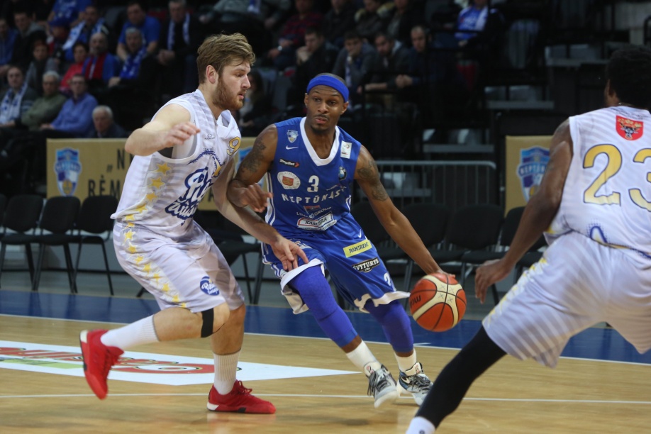 neptunas_pieno_ewing1