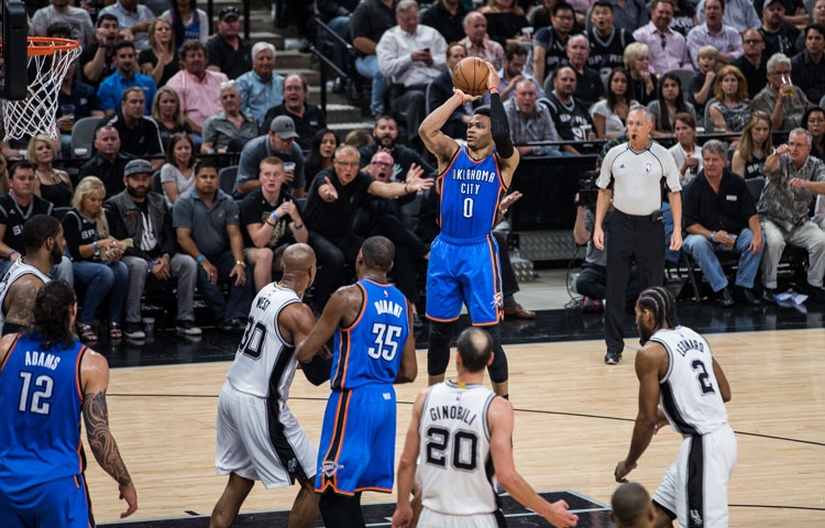 1_westbrook_spurs_zb_160510